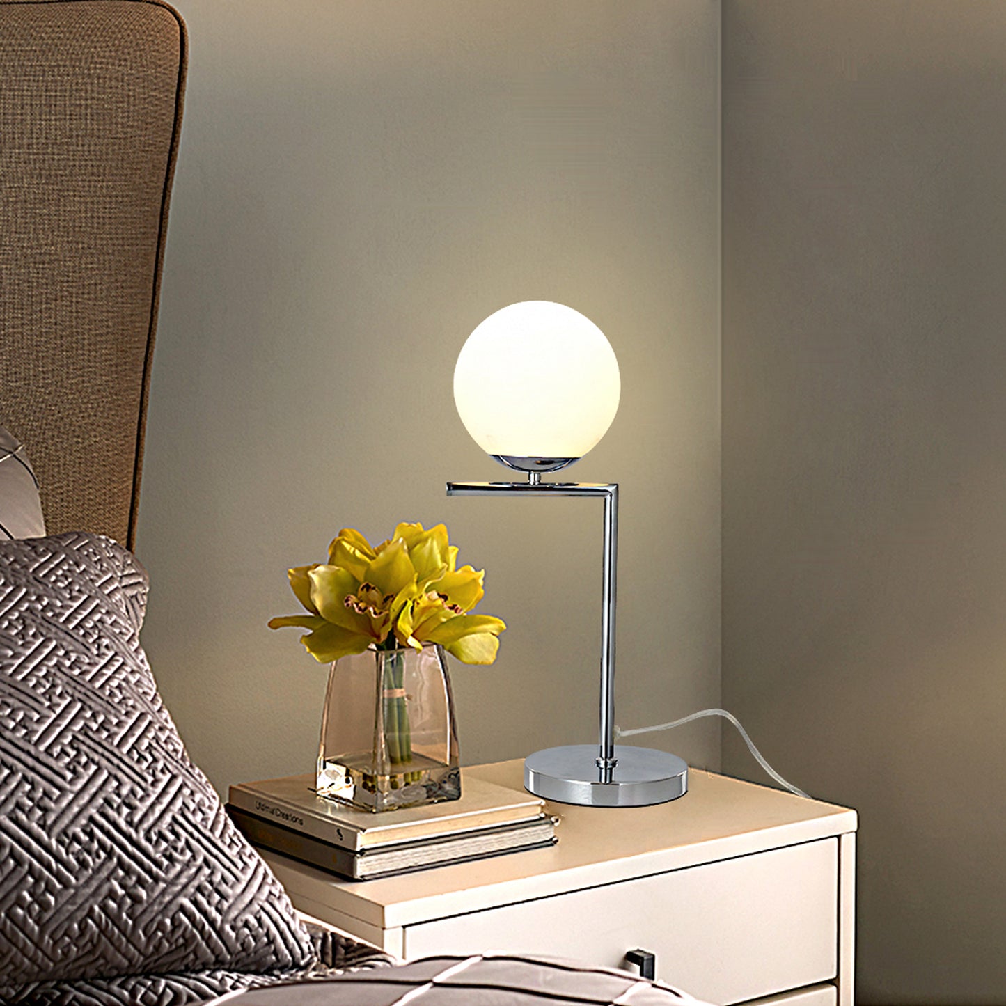 Globe Glass Table Lamp